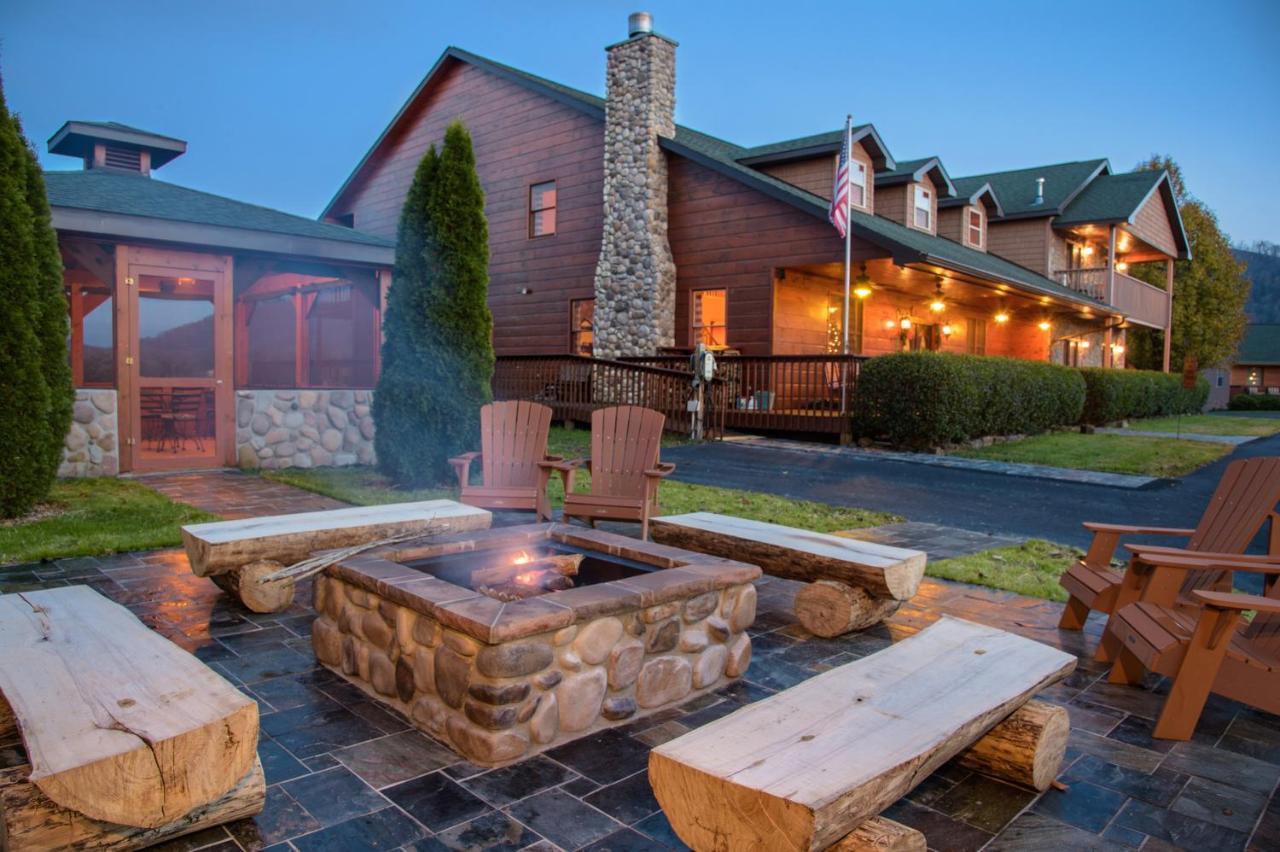 Berry Springs Lodge Sevierville Exterior photo