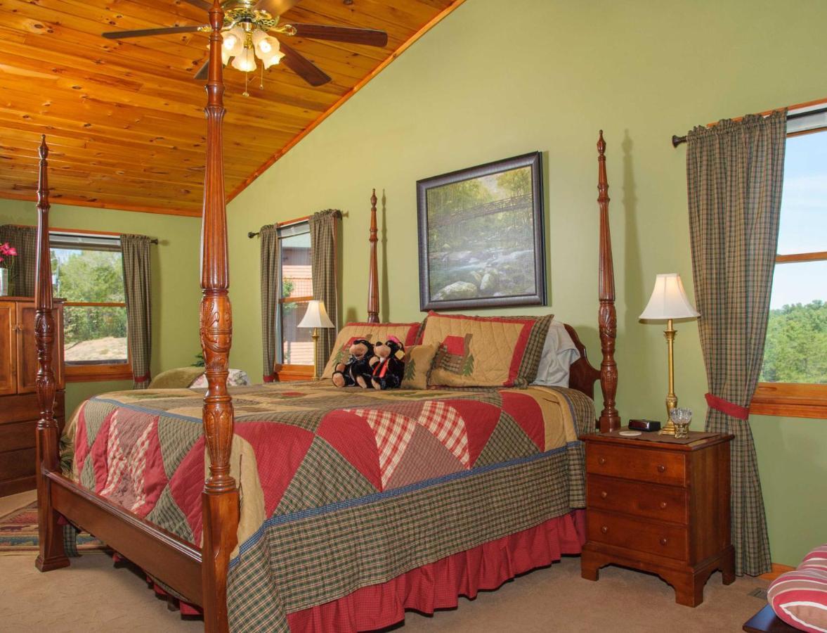 Berry Springs Lodge Sevierville Room photo