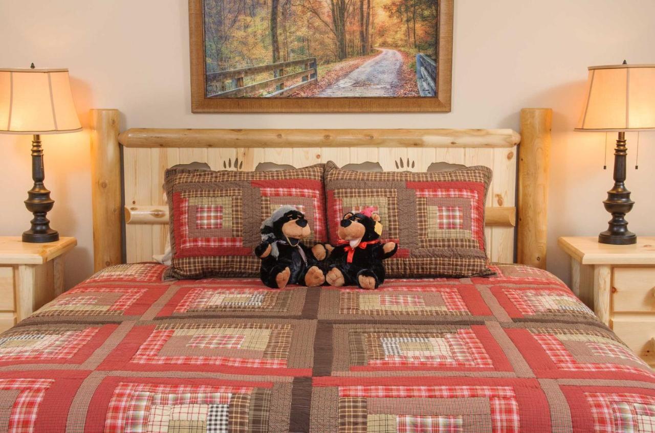 Berry Springs Lodge Sevierville Exterior photo