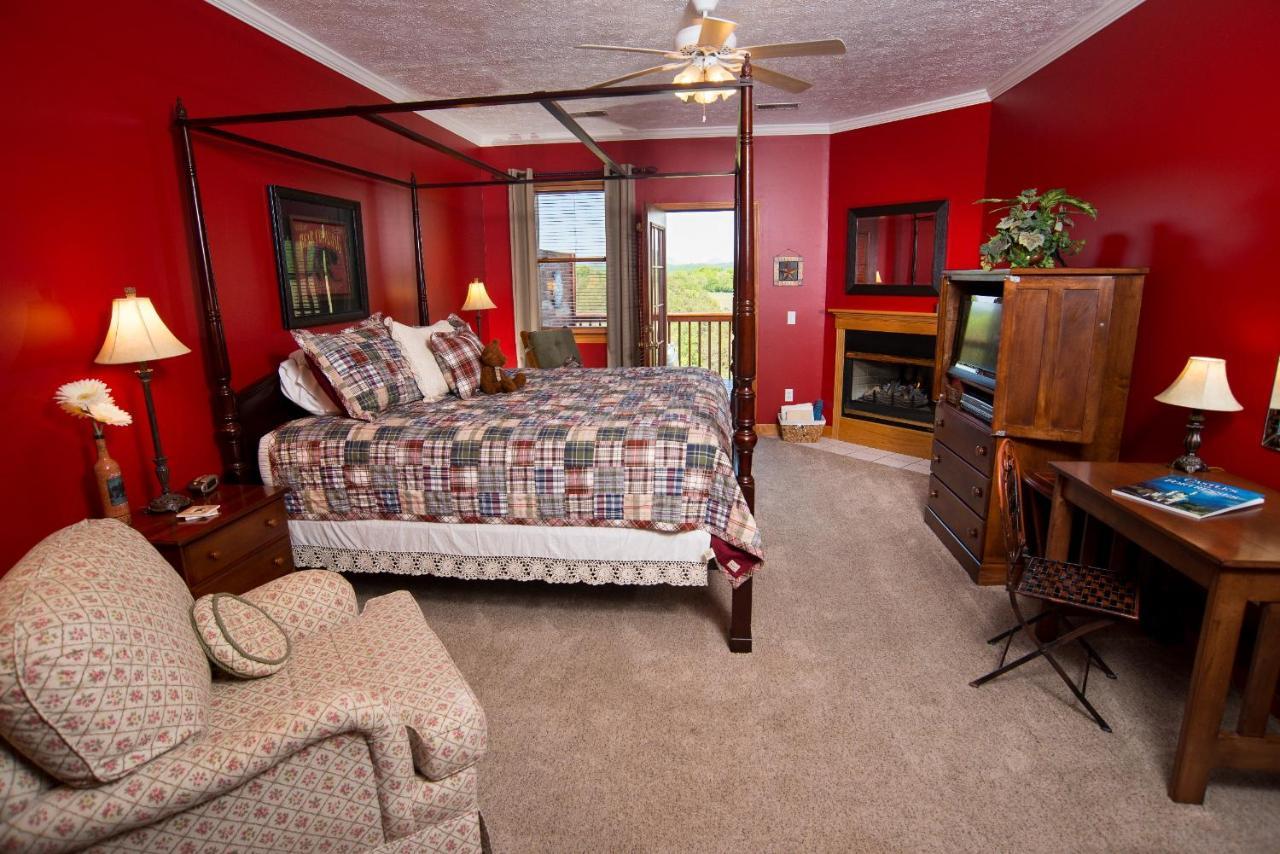 Berry Springs Lodge Sevierville Room photo