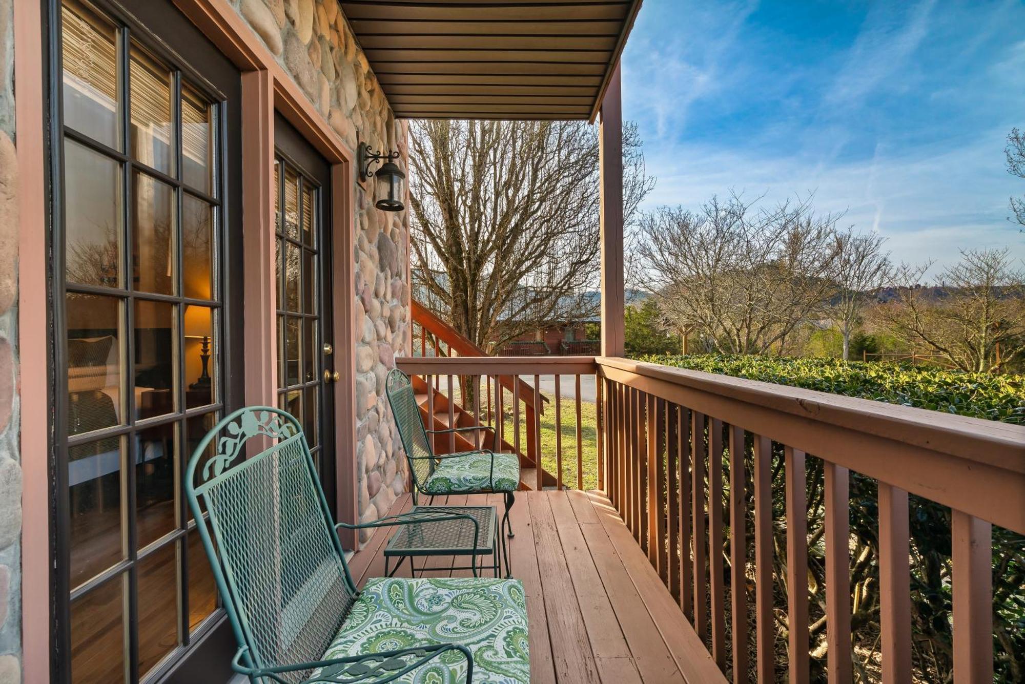 Berry Springs Lodge Sevierville Exterior photo